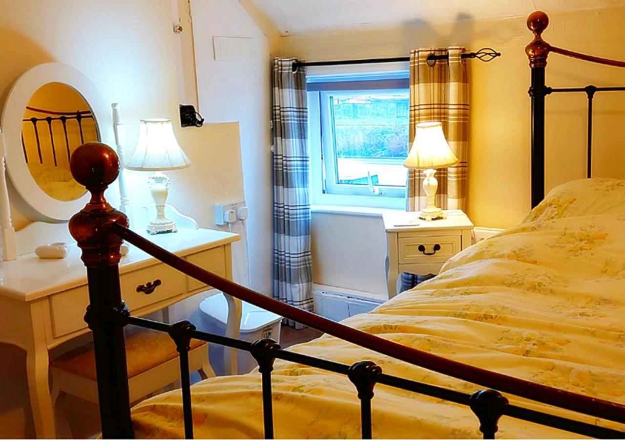Romantic Lakeside Cottage By The Beach! With Super Cosy Log Burner! The Perfect Escape To Your Home From Home By The Sea! So Relaxing - You Won'T Want To Leave! Pet Friendly! Mablethorpe Exteriér fotografie