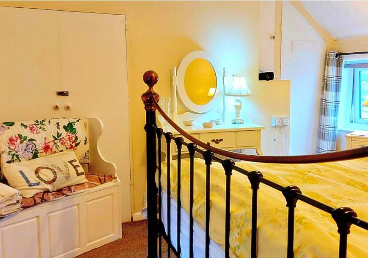 Romantic Lakeside Cottage By The Beach! With Super Cosy Log Burner! The Perfect Escape To Your Home From Home By The Sea! So Relaxing - You Won'T Want To Leave! Pet Friendly! Mablethorpe Exteriér fotografie
