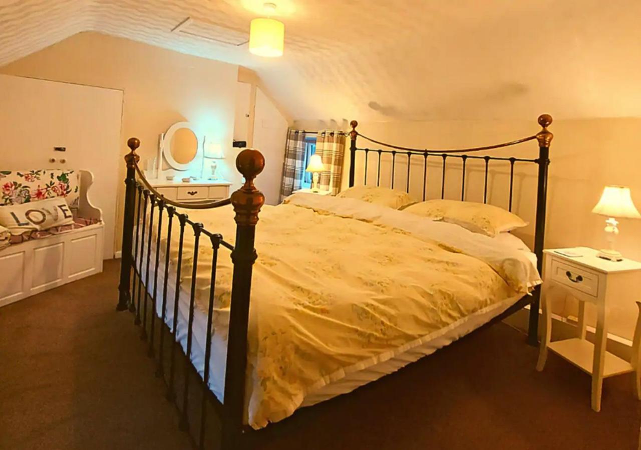 Romantic Lakeside Cottage By The Beach! With Super Cosy Log Burner! The Perfect Escape To Your Home From Home By The Sea! So Relaxing - You Won'T Want To Leave! Pet Friendly! Mablethorpe Exteriér fotografie